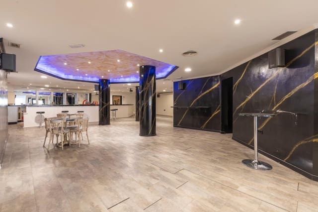 Komercyjne na sprzedaż w Motril - 195 000 € (Ref: 9675044)