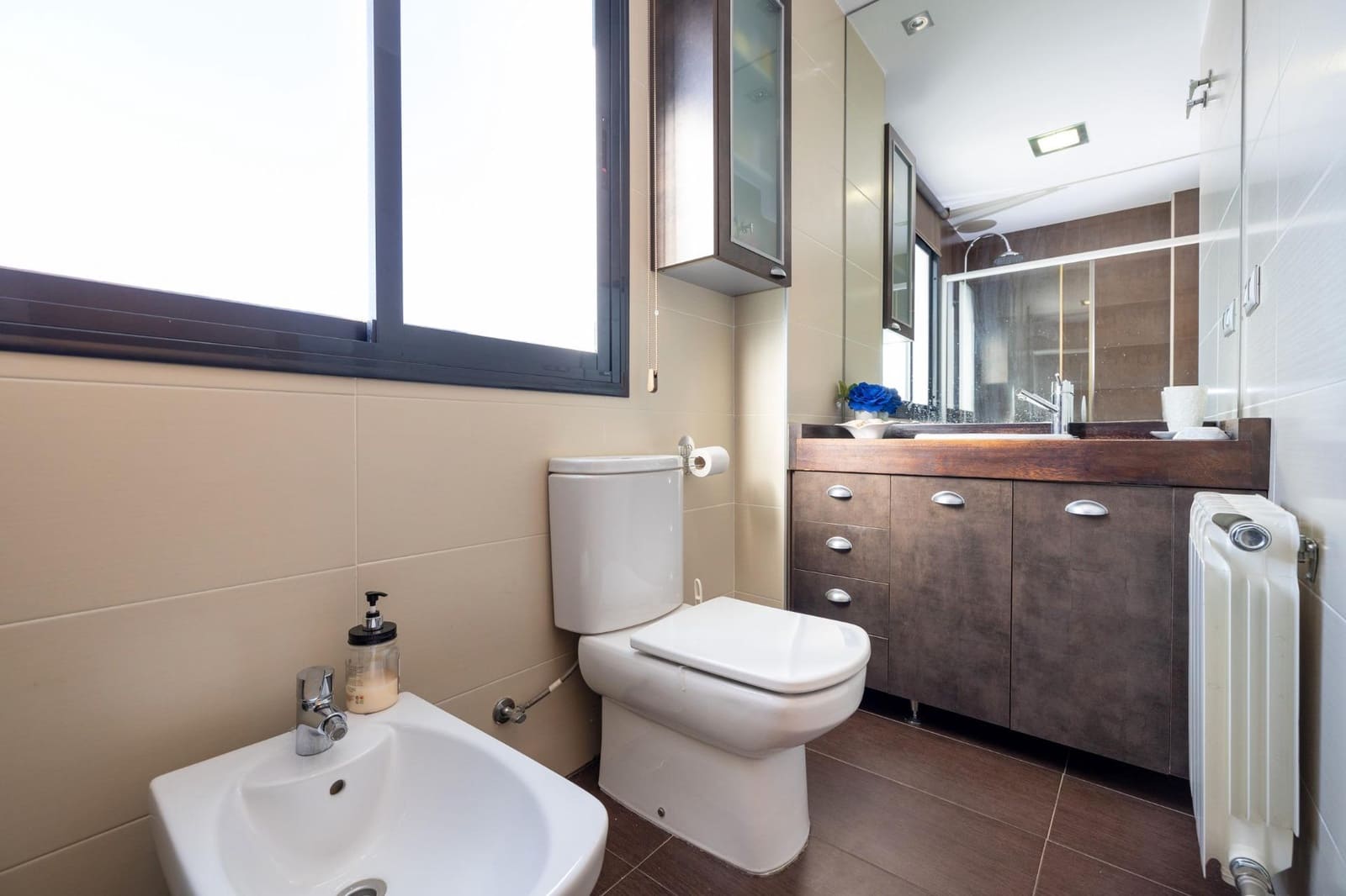 4 slaapkamer Villa te koop in Huetor Vega met zwembad garage - € 458.000 (Ref: 9675049)