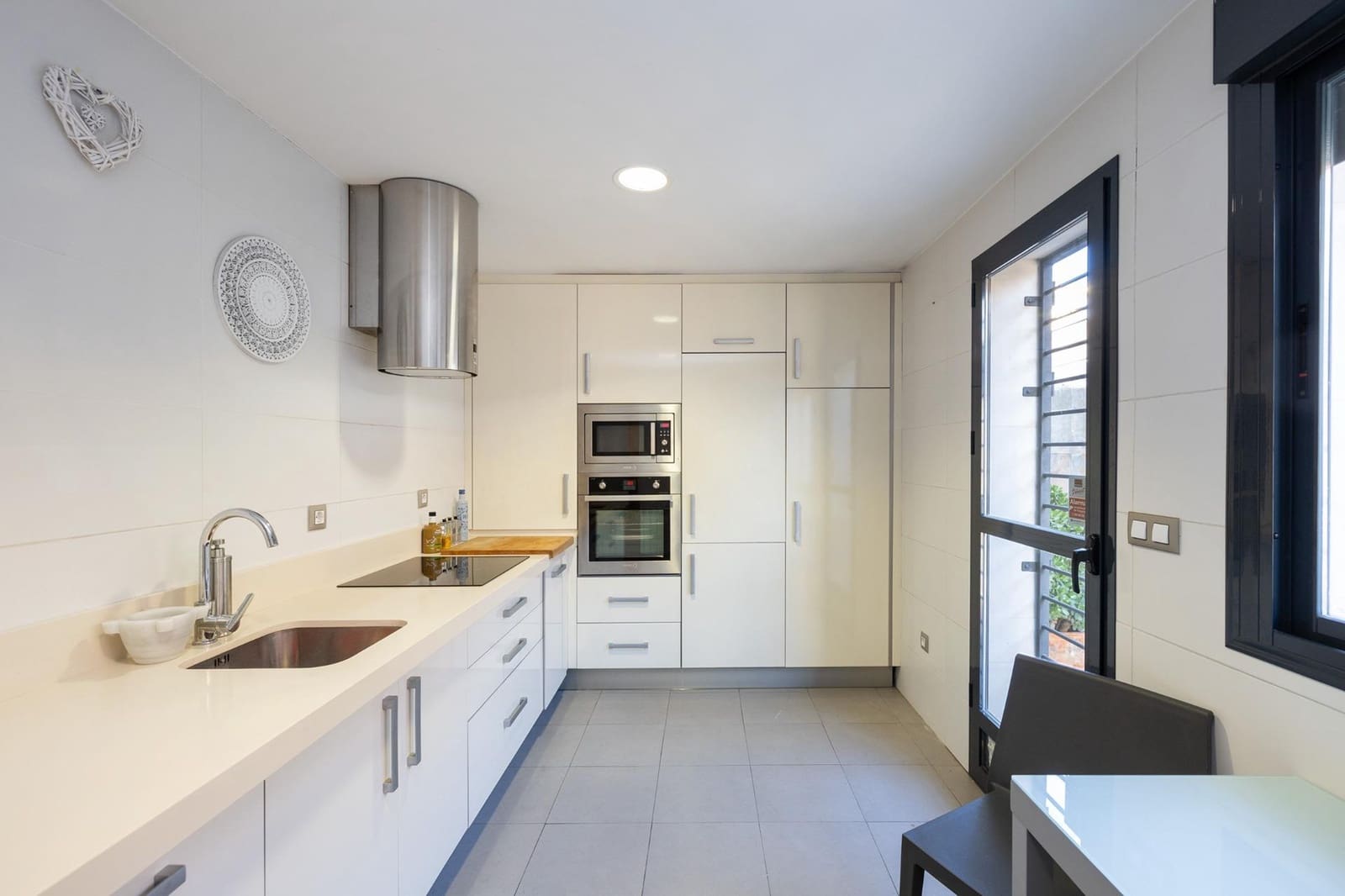 4 slaapkamer Villa te koop in Huetor Vega met zwembad garage - € 458.000 (Ref: 9675049)