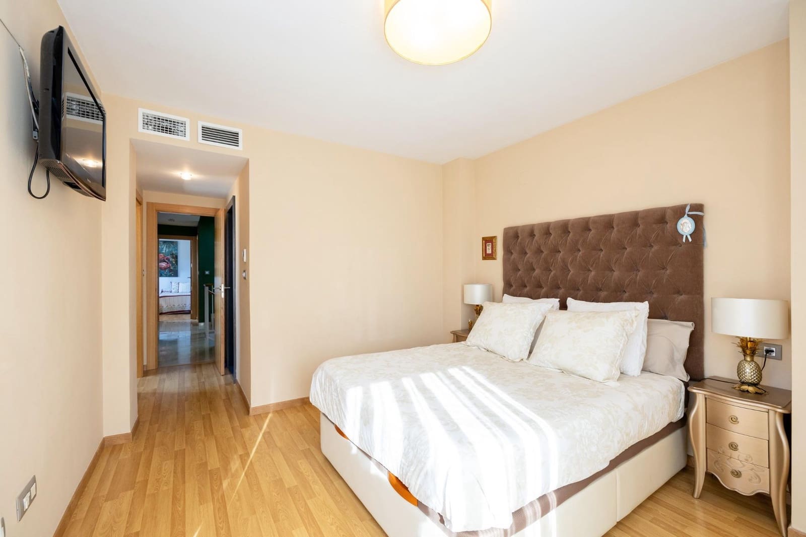 4 slaapkamer Villa te koop in Huetor Vega met zwembad garage - € 458.000 (Ref: 9675049)