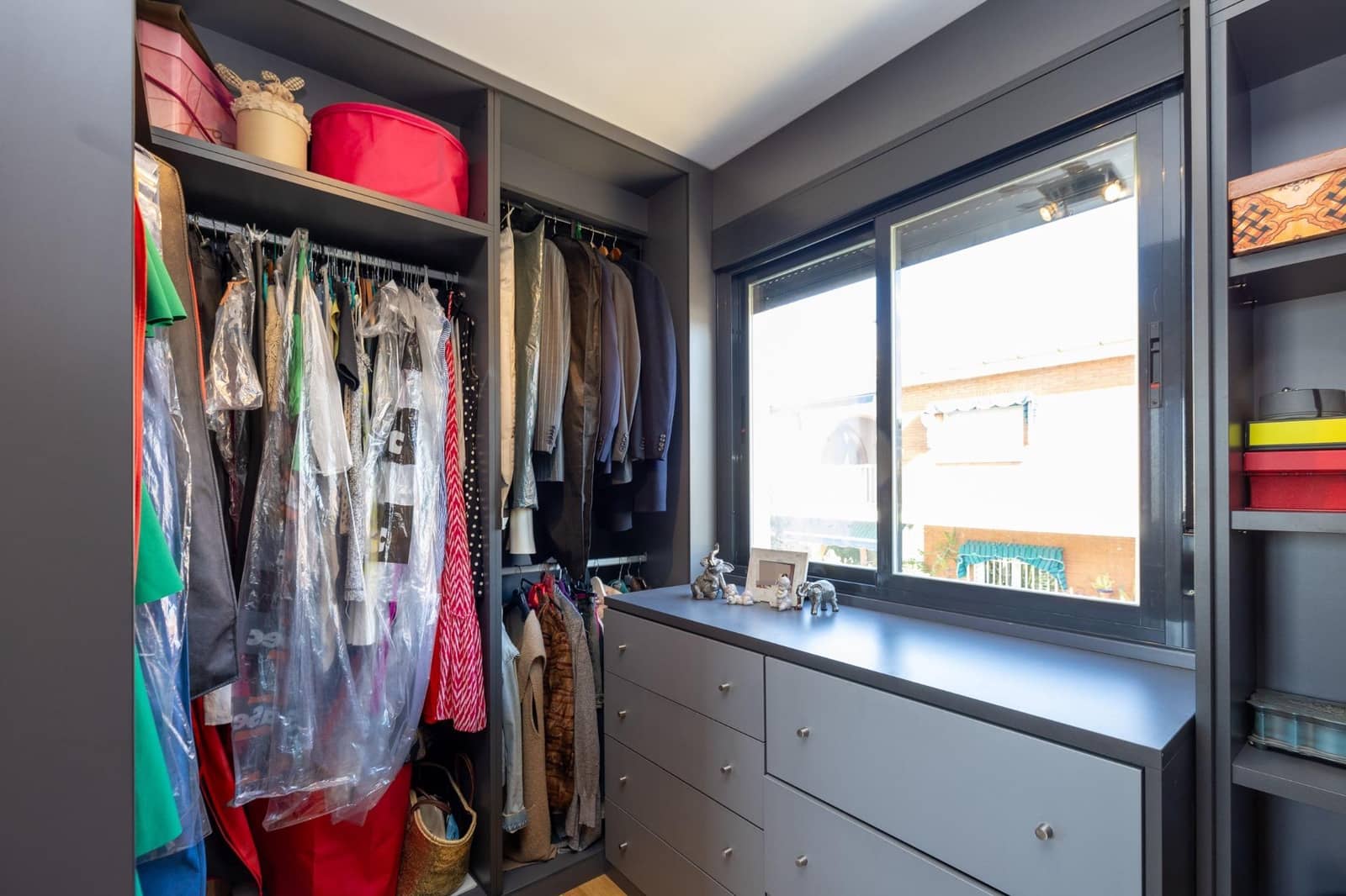 4 slaapkamer Villa te koop in Huetor Vega met zwembad garage - € 458.000 (Ref: 9675049)