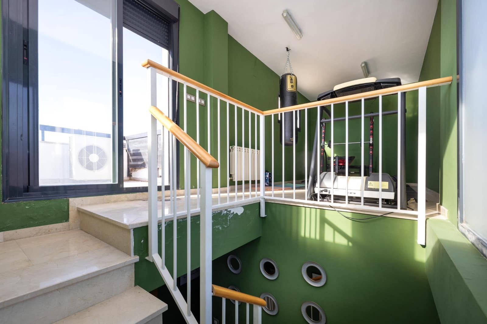 4 slaapkamer Villa te koop in Huetor Vega met zwembad garage - € 458.000 (Ref: 9675049)