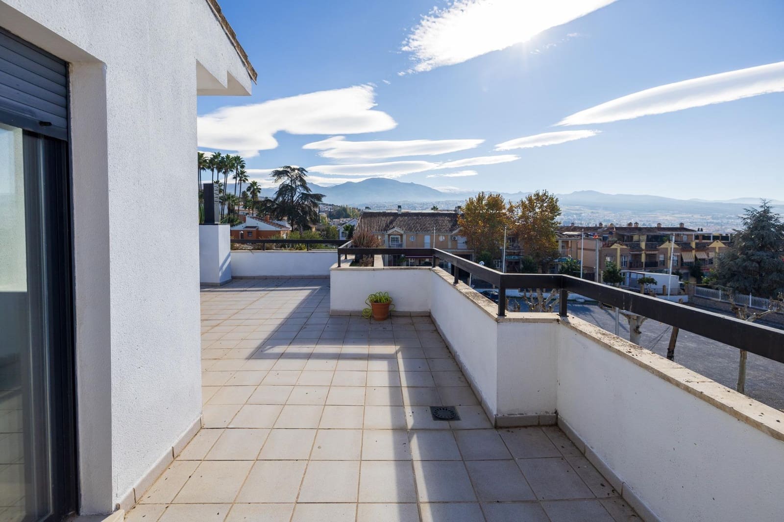 4 slaapkamer Villa te koop in Huetor Vega met zwembad garage - € 458.000 (Ref: 9675049)