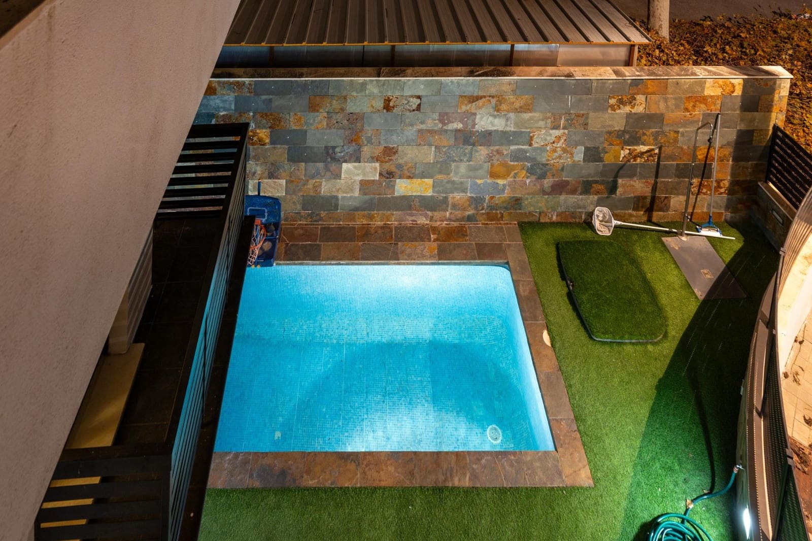 4 slaapkamer Villa te koop in Huetor Vega met zwembad garage - € 458.000 (Ref: 9675049)