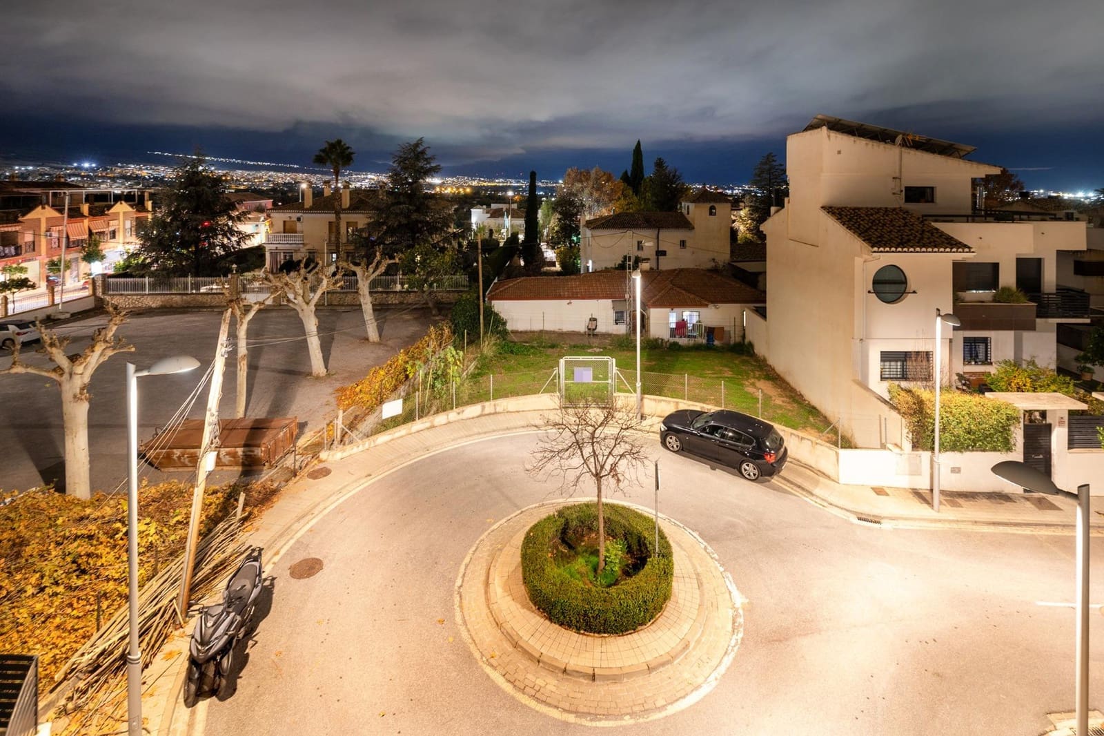 4 slaapkamer Villa te koop in Huetor Vega met zwembad garage - € 458.000 (Ref: 9675049)