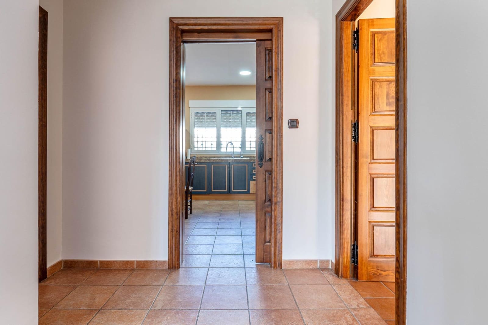 5 sypialnia Willa na sprzedaż w Santa Fe z basenem garażem - 450 000 € (Ref: 9675051)