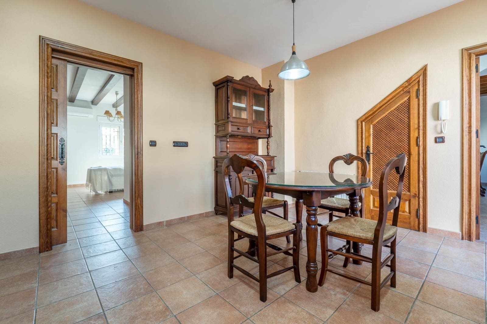 5 sypialnia Willa na sprzedaż w Santa Fe z basenem garażem - 450 000 € (Ref: 9675051)