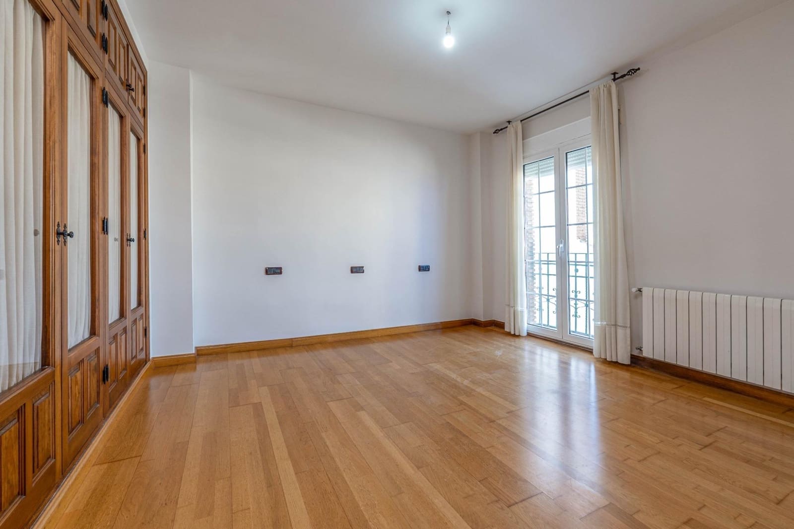 5 sypialnia Willa na sprzedaż w Santa Fe z basenem garażem - 450 000 € (Ref: 9675051)