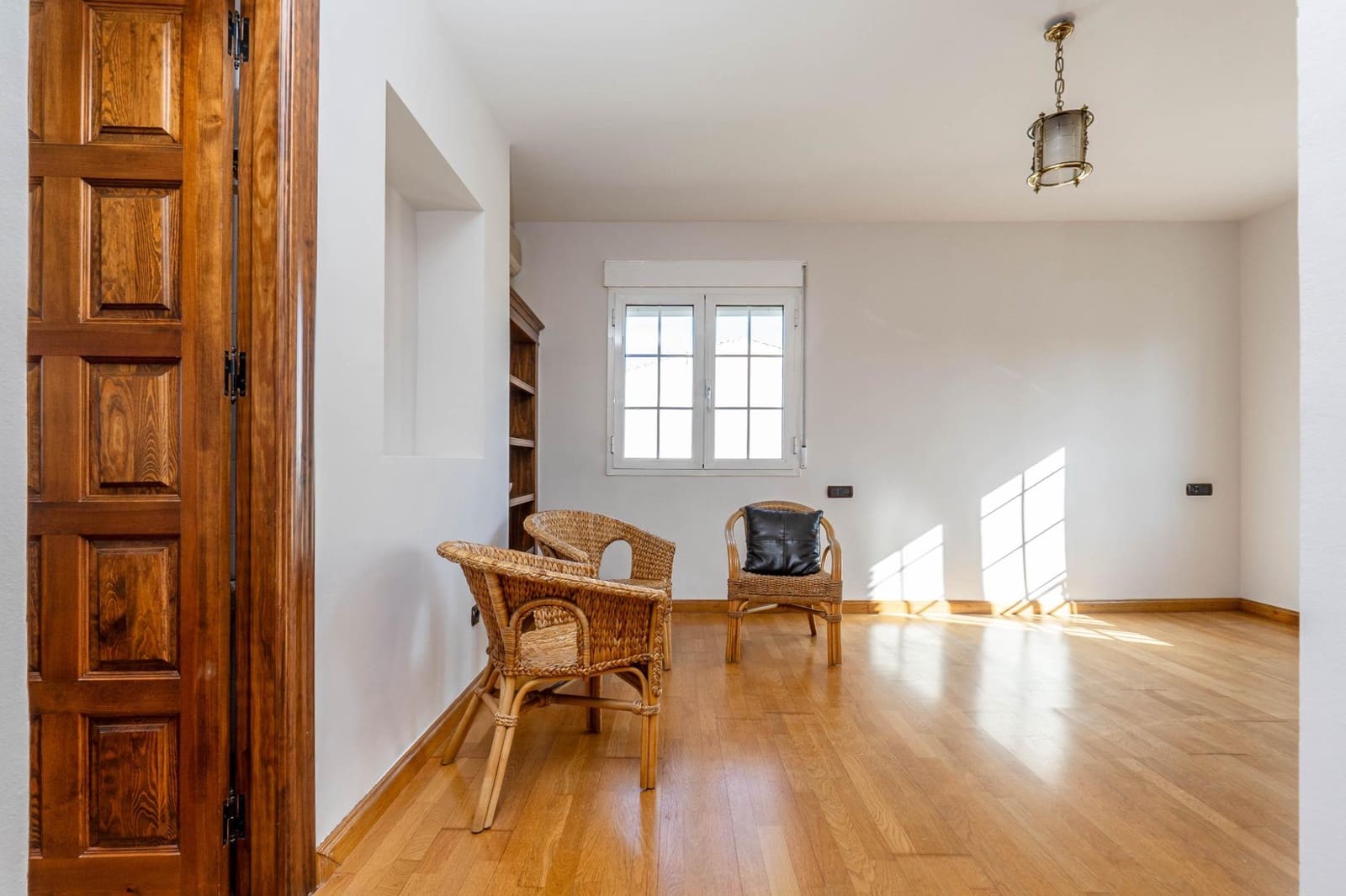 5 sypialnia Willa na sprzedaż w Santa Fe z basenem garażem - 450 000 € (Ref: 9675051)