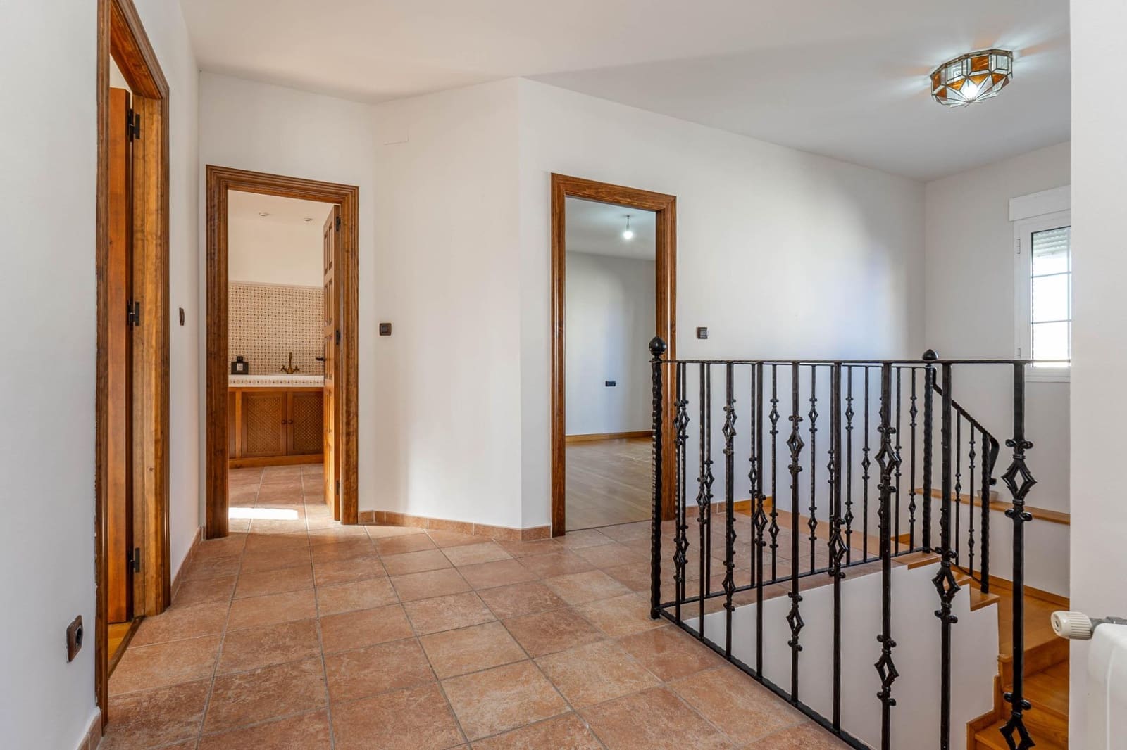 5 sypialnia Willa na sprzedaż w Santa Fe z basenem garażem - 450 000 € (Ref: 9675051)