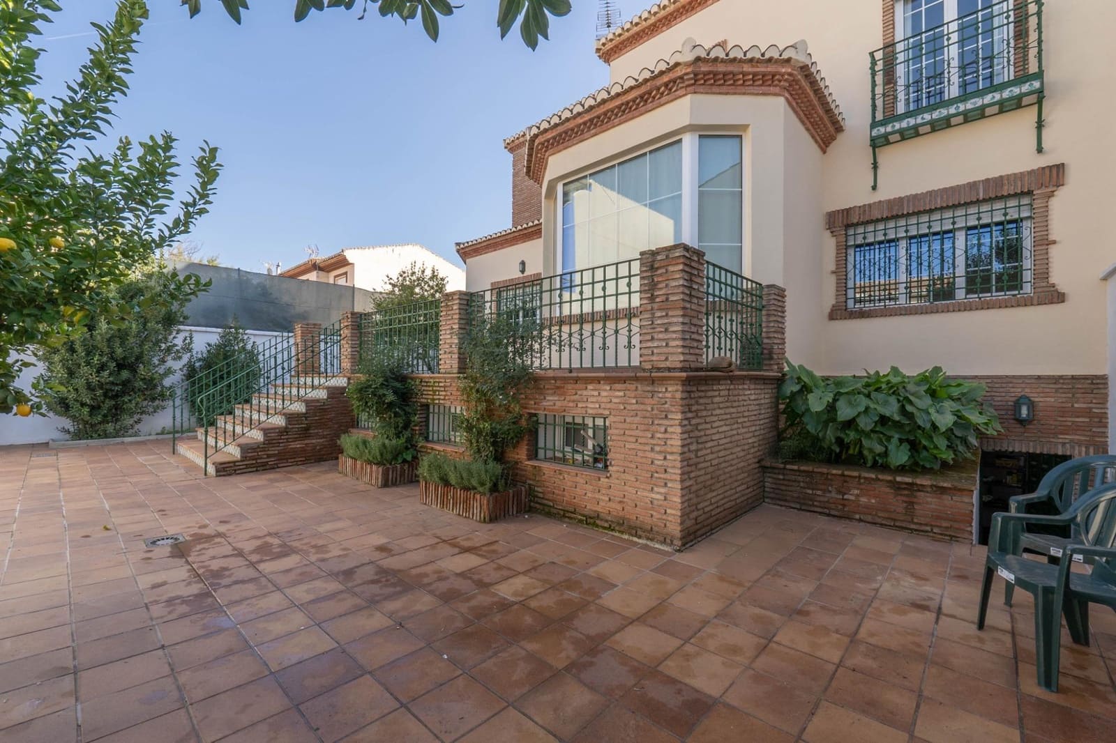 5 sypialnia Willa na sprzedaż w Santa Fe z basenem garażem - 450 000 € (Ref: 9675051)