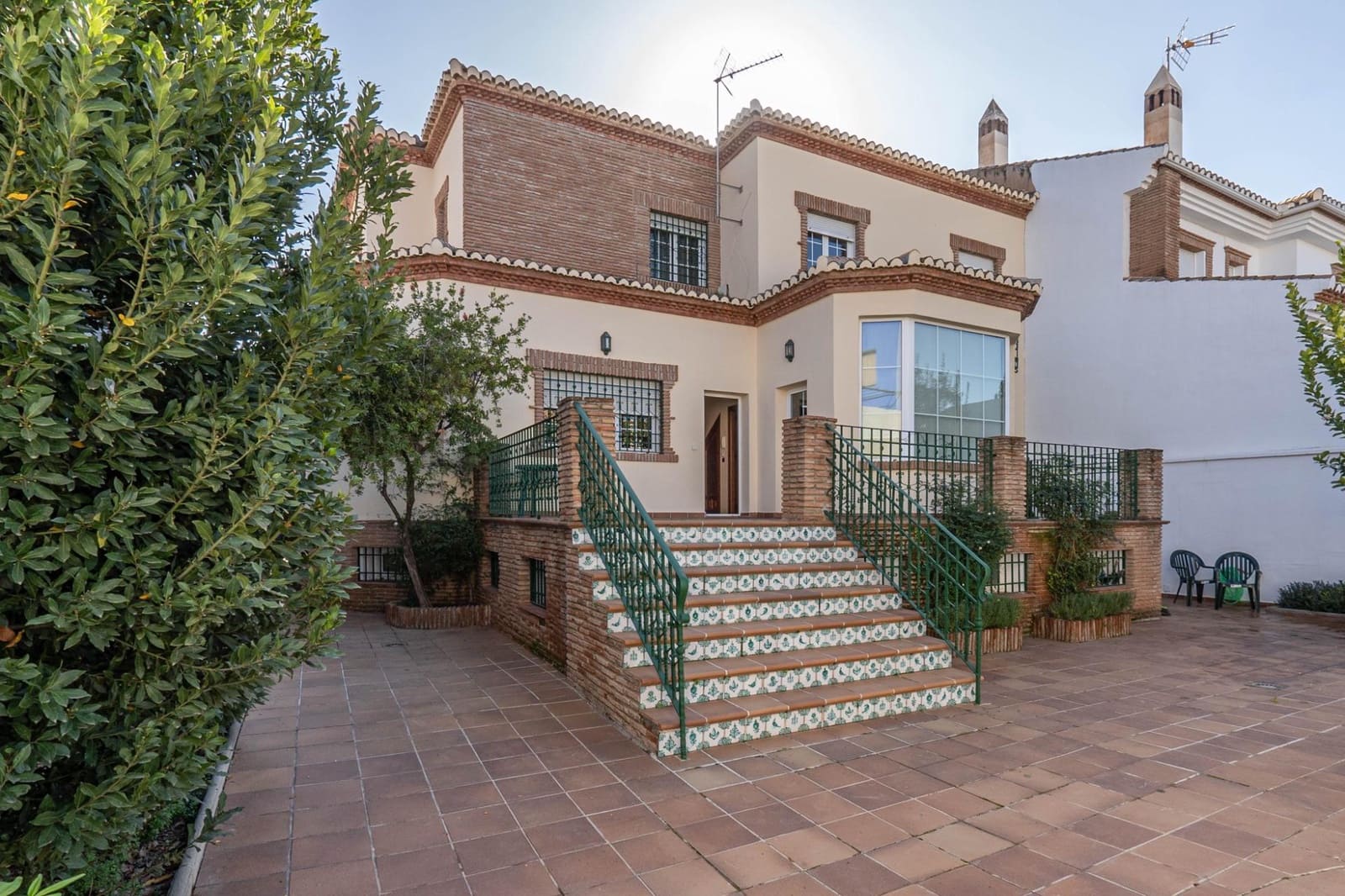 5 sypialnia Willa na sprzedaż w Santa Fe z basenem garażem - 450 000 € (Ref: 9675051)