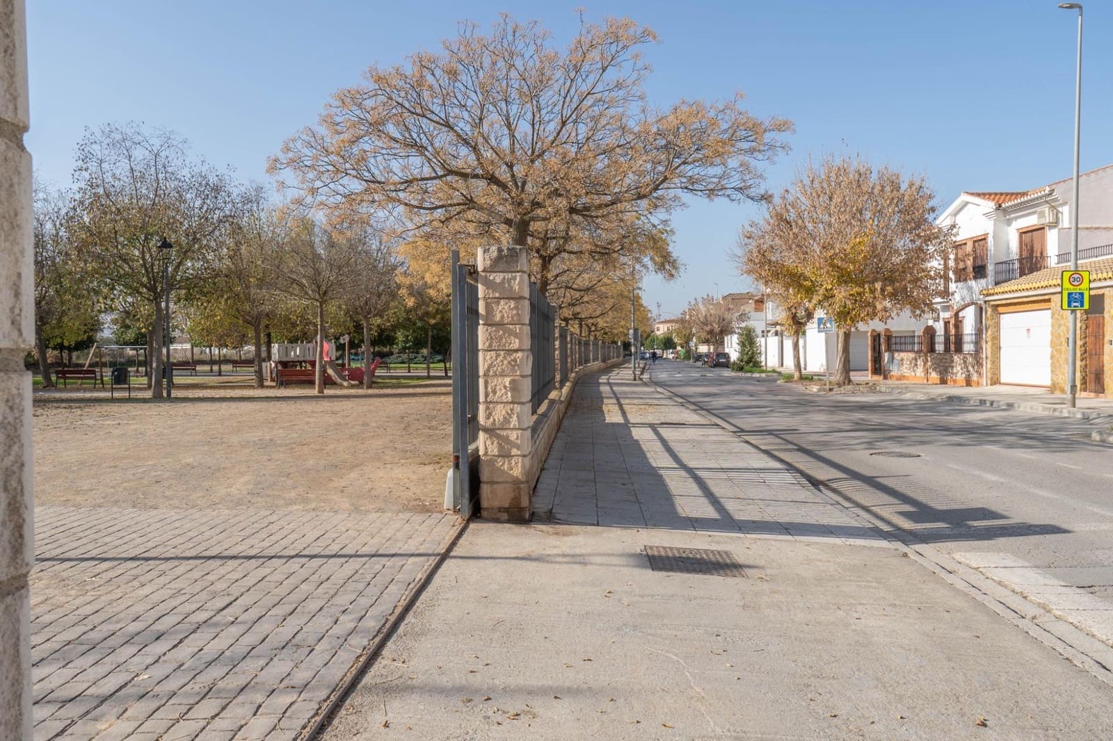 5 sypialnia Willa na sprzedaż w Santa Fe z basenem garażem - 450 000 € (Ref: 9675051)