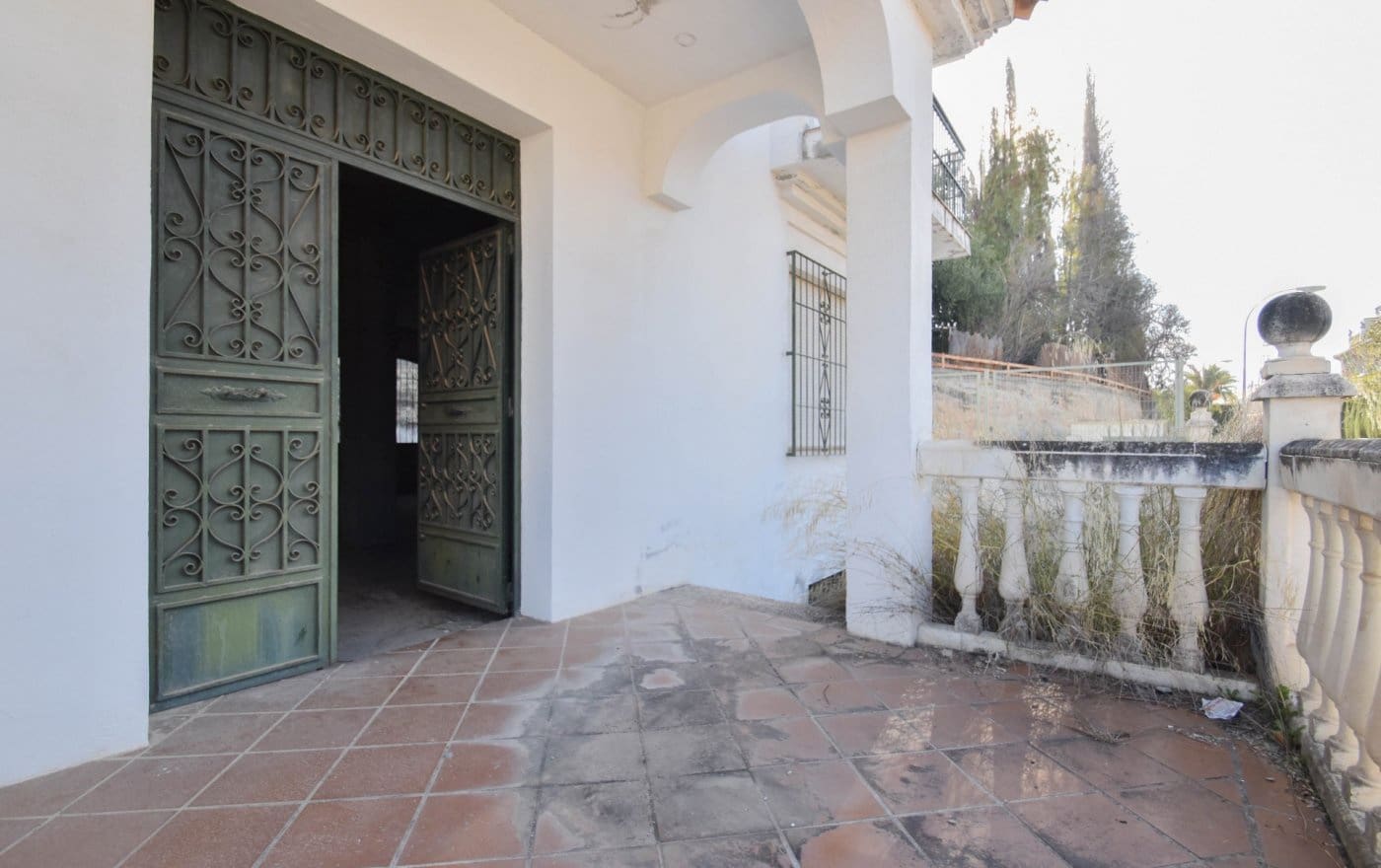Gewerbe zu verkaufen in Granada Stadt - 455.000 € (Ref: 9675052)
