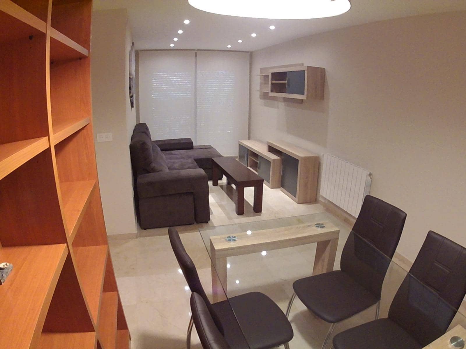 4 sovrum Lägenhet att hyra i Granada stad - 1 350 € (Ref: 9677643)