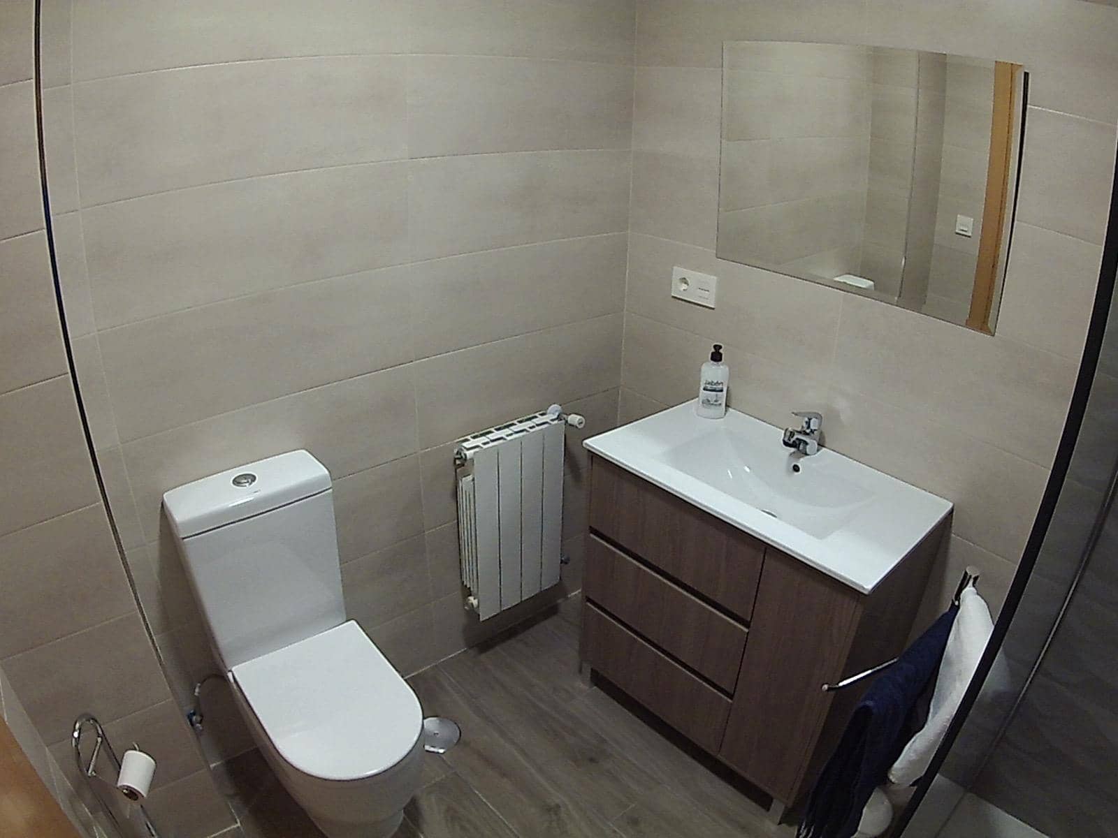 4 sovrum Lägenhet att hyra i Granada stad - 1 350 € (Ref: 9677643)