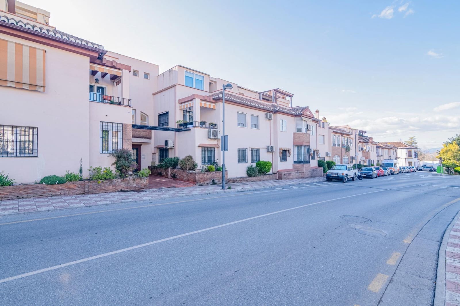 2 slaapkamer Penthouse te koop in La Zubia met zwembad garage - € 200.000 (Ref: 9680017)