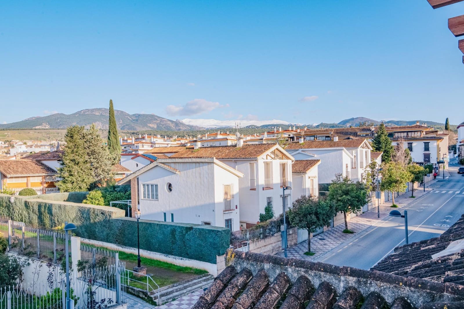 2 slaapkamer Penthouse te koop in La Zubia met zwembad garage - € 200.000 (Ref: 9680017)