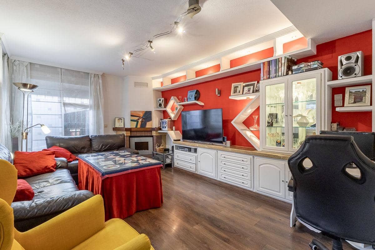 5 soveværelse Rækkehus til salg i Ogijares med garage - € 339.000 (Ref: 9680019)