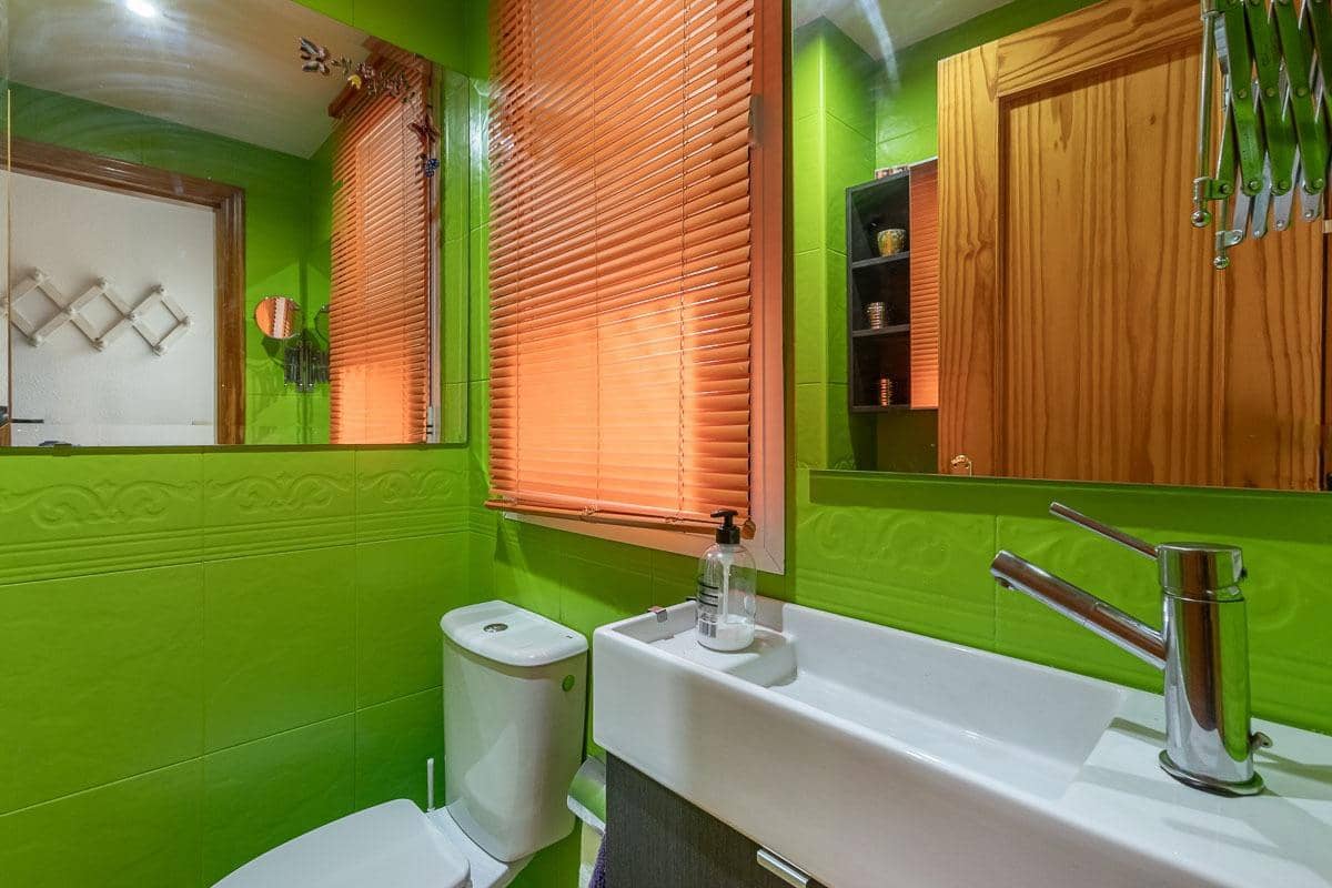 5 soveværelse Rækkehus til salg i Ogijares med garage - € 339.000 (Ref: 9680019)