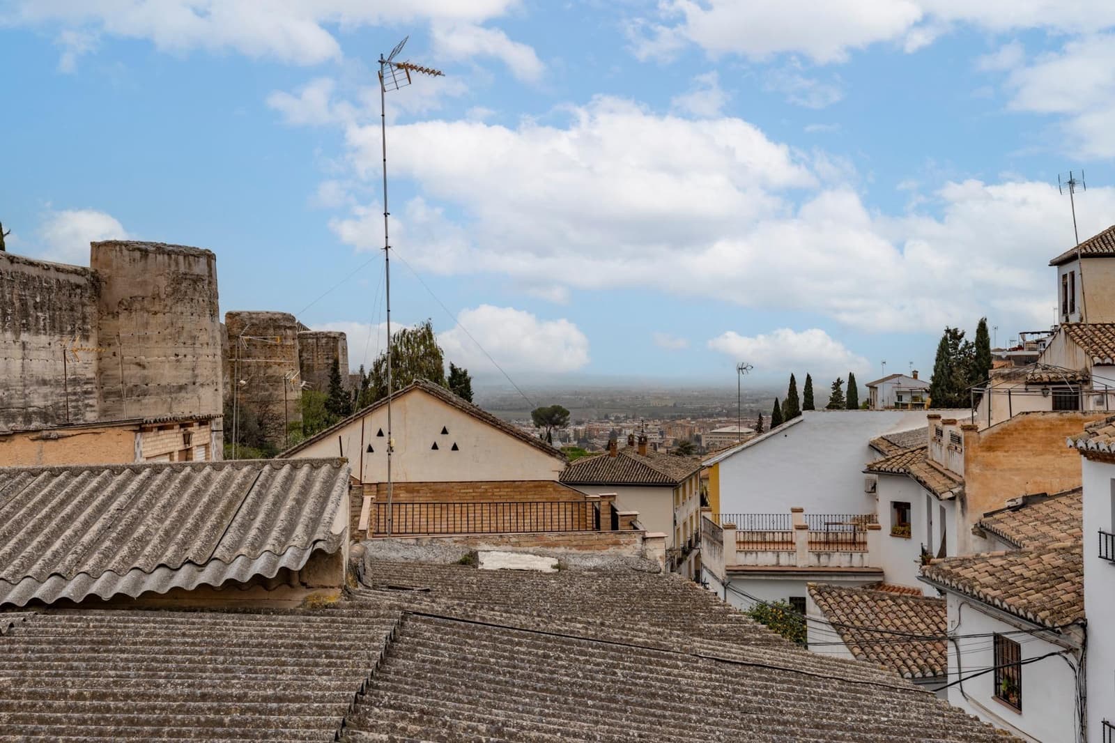 3 quarto Casa em Banda para venda em Granada cidade - 350 000 € (Ref: 9680020)