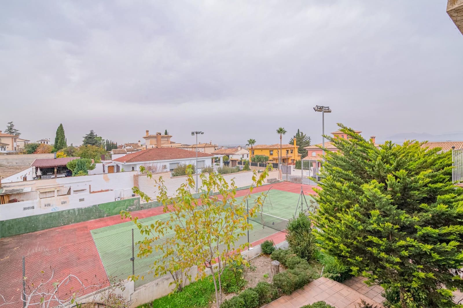 5 slaapkamer Villa te koop in La Zubia met zwembad garage - € 1.190.000 (Ref: 9686782)