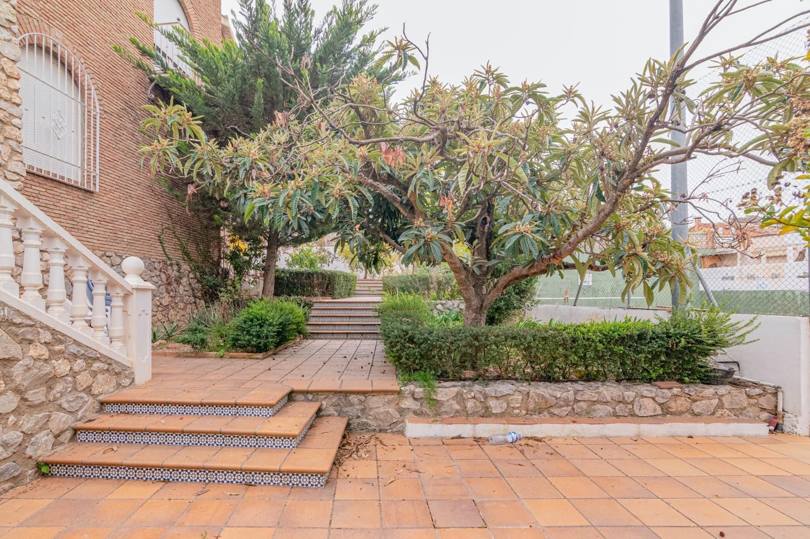 5 slaapkamer Villa te koop in La Zubia met zwembad garage - € 1.190.000 (Ref: 9686782)