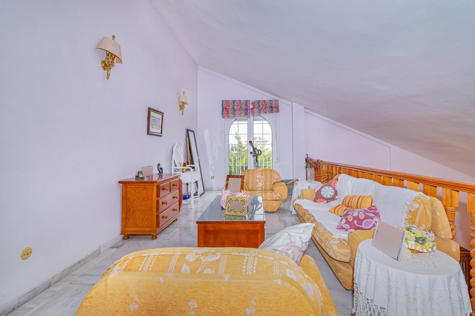 5 slaapkamer Villa te koop in La Zubia met zwembad garage - € 1.190.000 (Ref: 9686782)