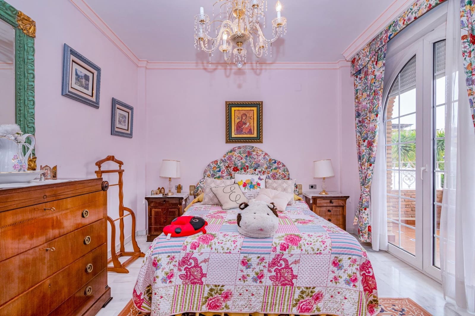 5 slaapkamer Villa te koop in La Zubia met zwembad garage - € 1.190.000 (Ref: 9686782)