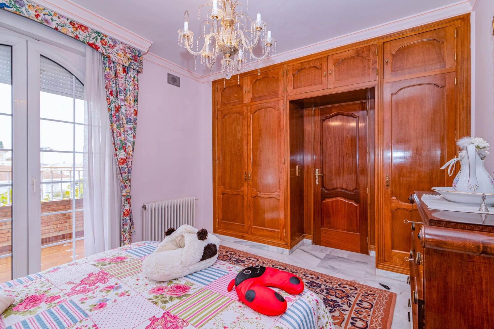 5 slaapkamer Villa te koop in La Zubia met zwembad garage - € 1.190.000 (Ref: 9686782)