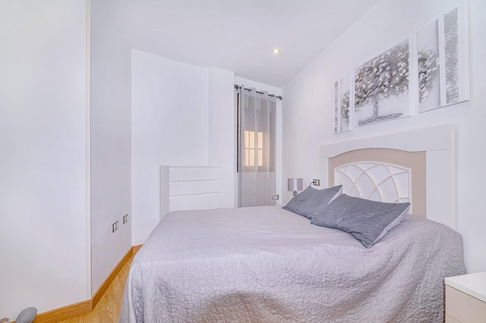 2 bedroom Flat for sale in La Zubia - € 150,000 (Ref: 9686783)