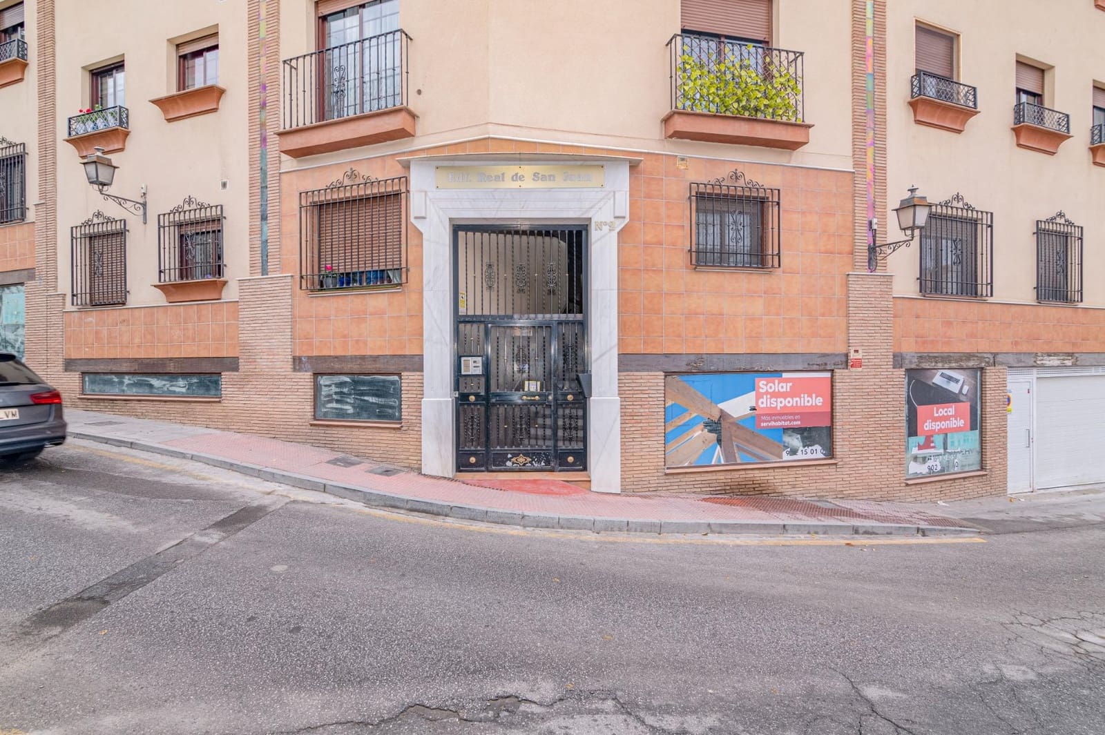 2 bedroom Flat for sale in La Zubia - € 150,000 (Ref: 9686783)