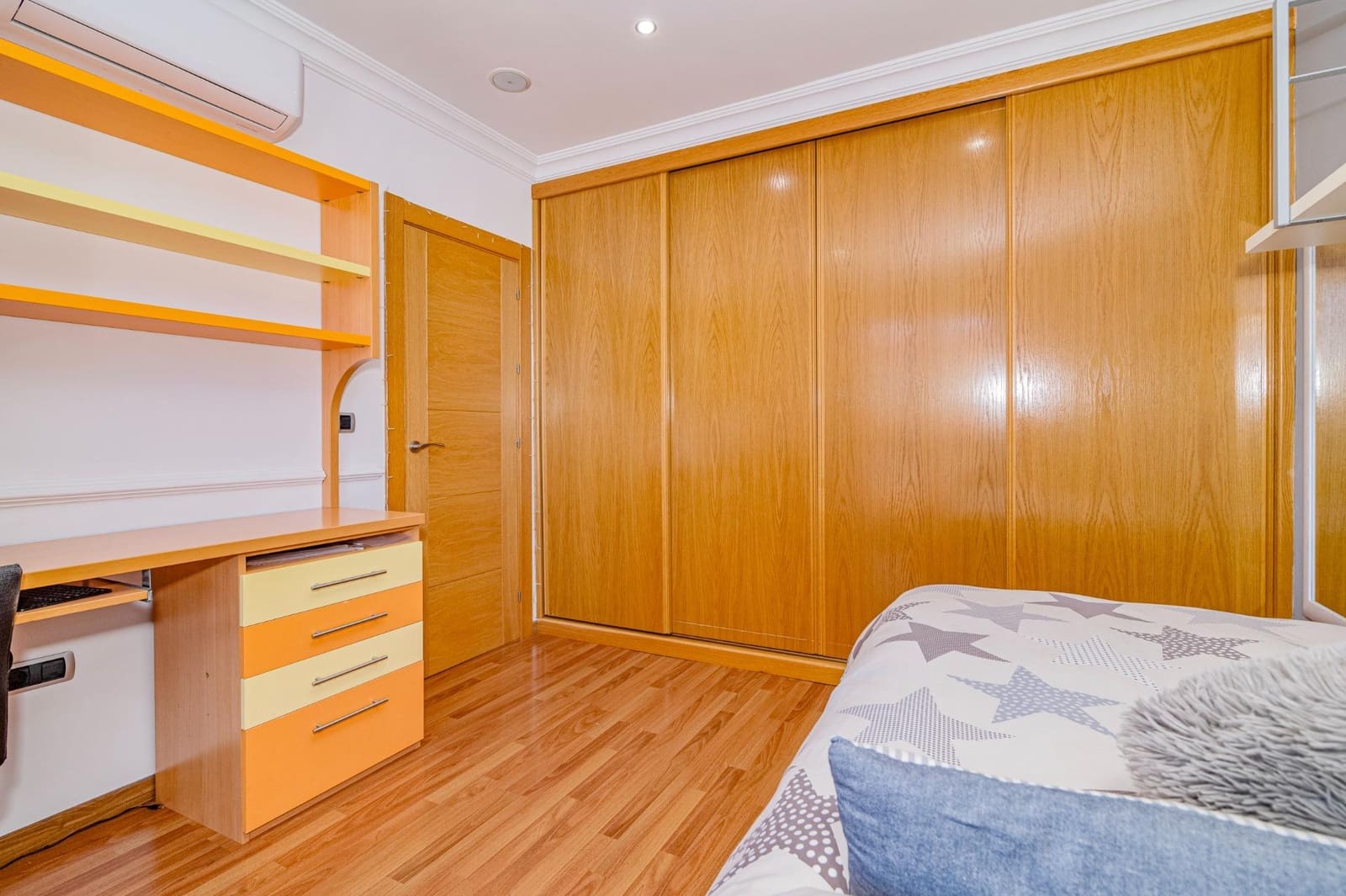 4 soverom Rekkehus til salgs i La Zubia med svømmebasseng garasje - € 370 000 (Ref: 9686784)