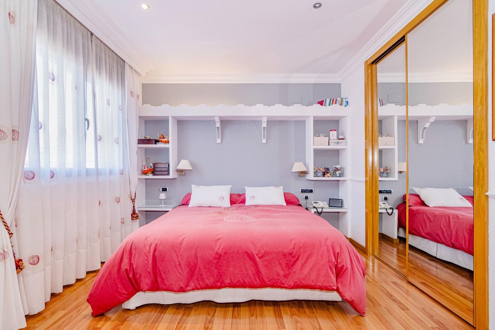 4 soverom Rekkehus til salgs i La Zubia med svømmebasseng garasje - € 370 000 (Ref: 9686784)