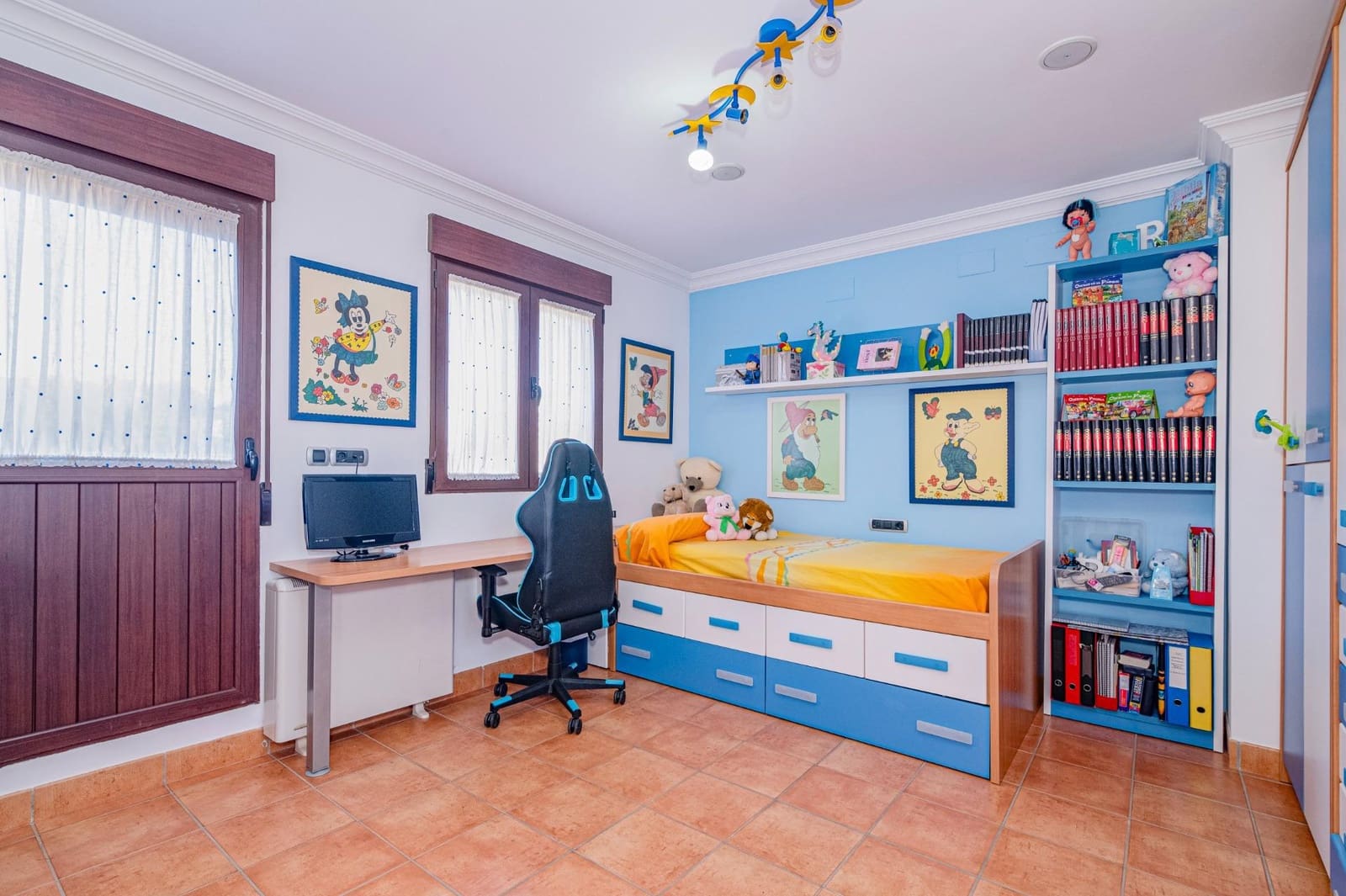 4 soverom Rekkehus til salgs i La Zubia med svømmebasseng garasje - € 370 000 (Ref: 9686784)