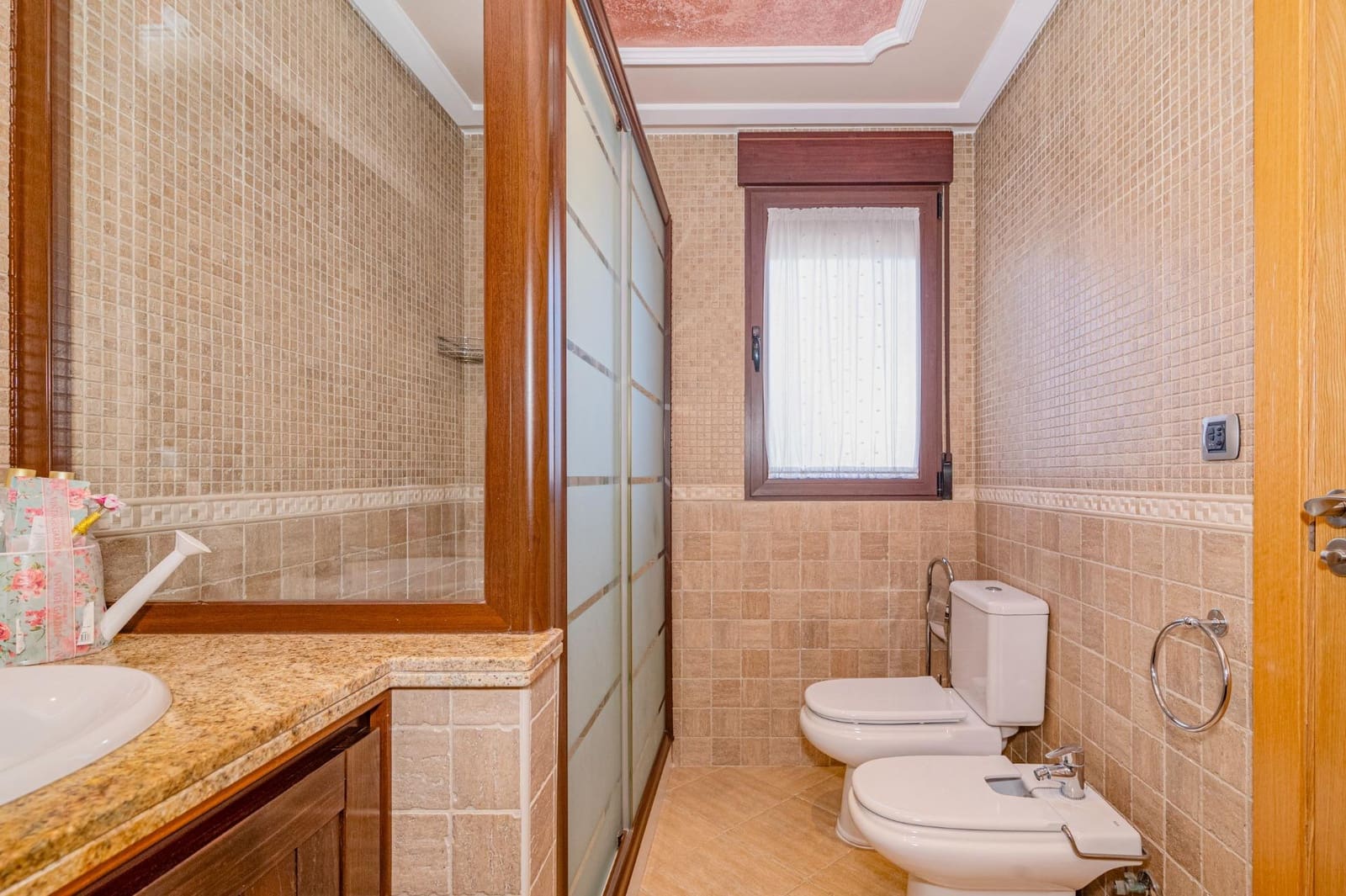 4 soverom Rekkehus til salgs i La Zubia med svømmebasseng garasje - € 370 000 (Ref: 9686784)