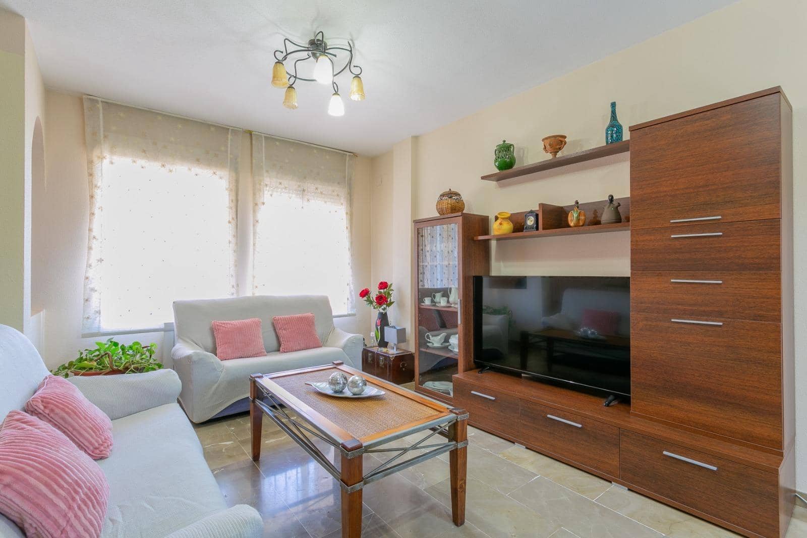 3 camera da letto Villetta a Schiera in vendita in Granada citta con garage - 290.000 € (Rif: 9686787)