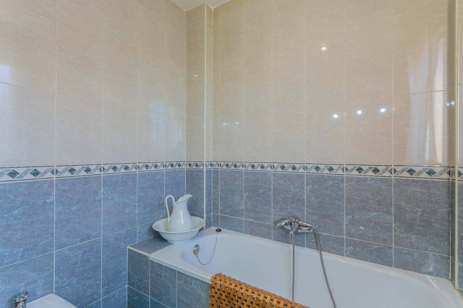 3 camera da letto Villetta a Schiera in vendita in Granada citta con garage - 290.000 € (Rif: 9686787)