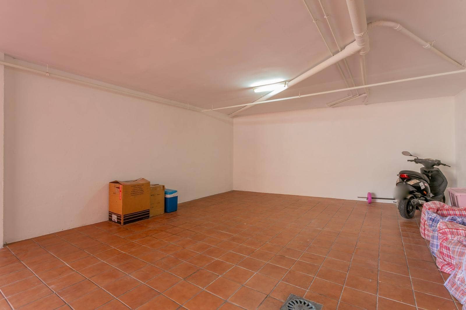 3 camera da letto Villetta a Schiera in vendita in Granada citta con garage - 290.000 € (Rif: 9686787)
