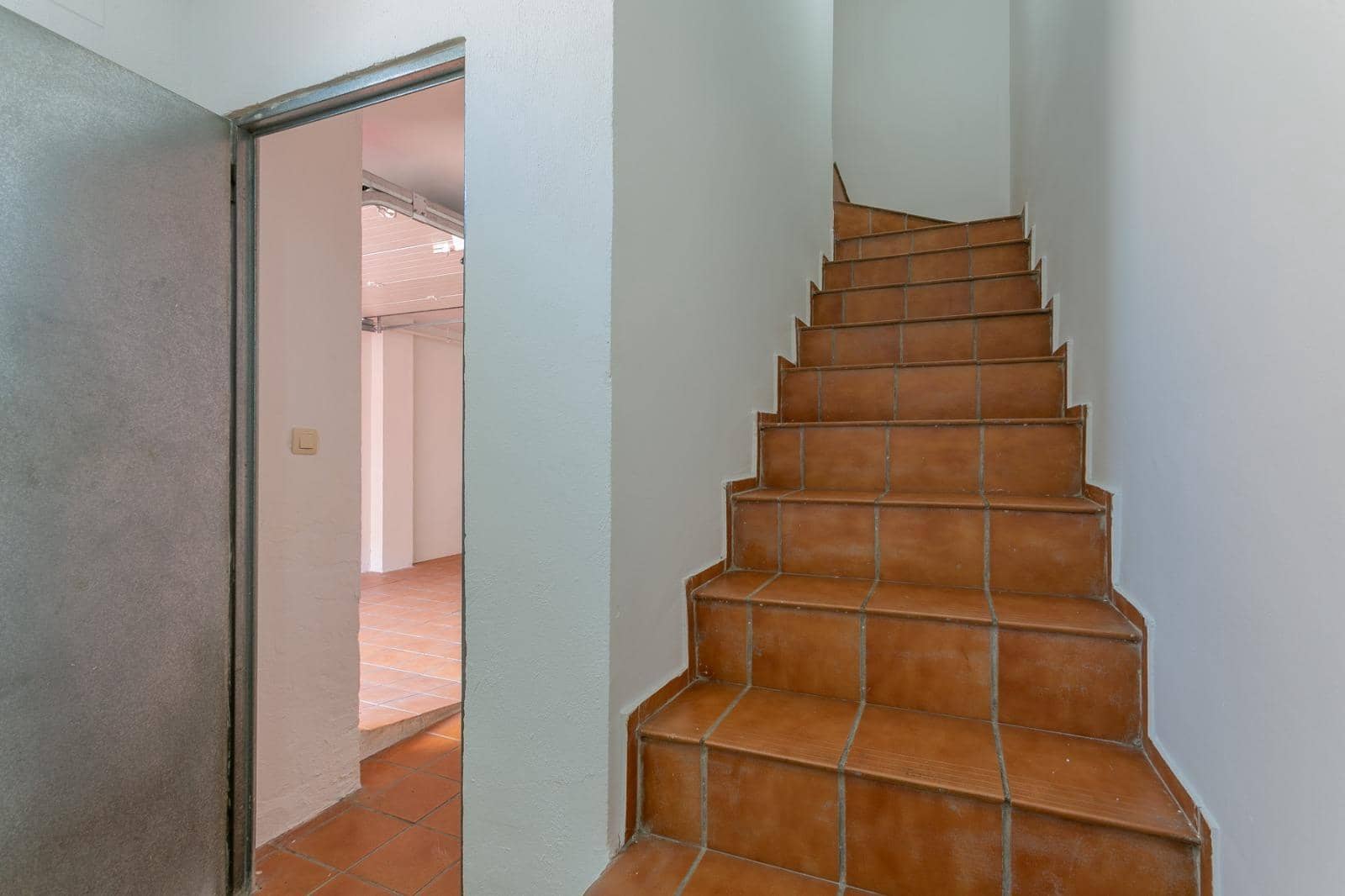 3 camera da letto Villetta a Schiera in vendita in Granada citta con garage - 290.000 € (Rif: 9686787)