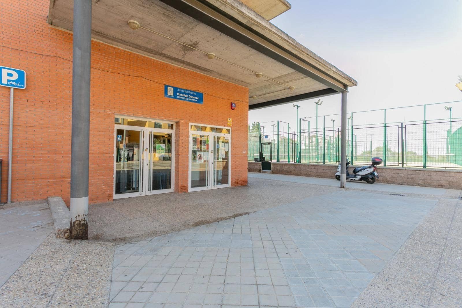 3 camera da letto Villetta a Schiera in vendita in Granada citta con garage - 290.000 € (Rif: 9686787)