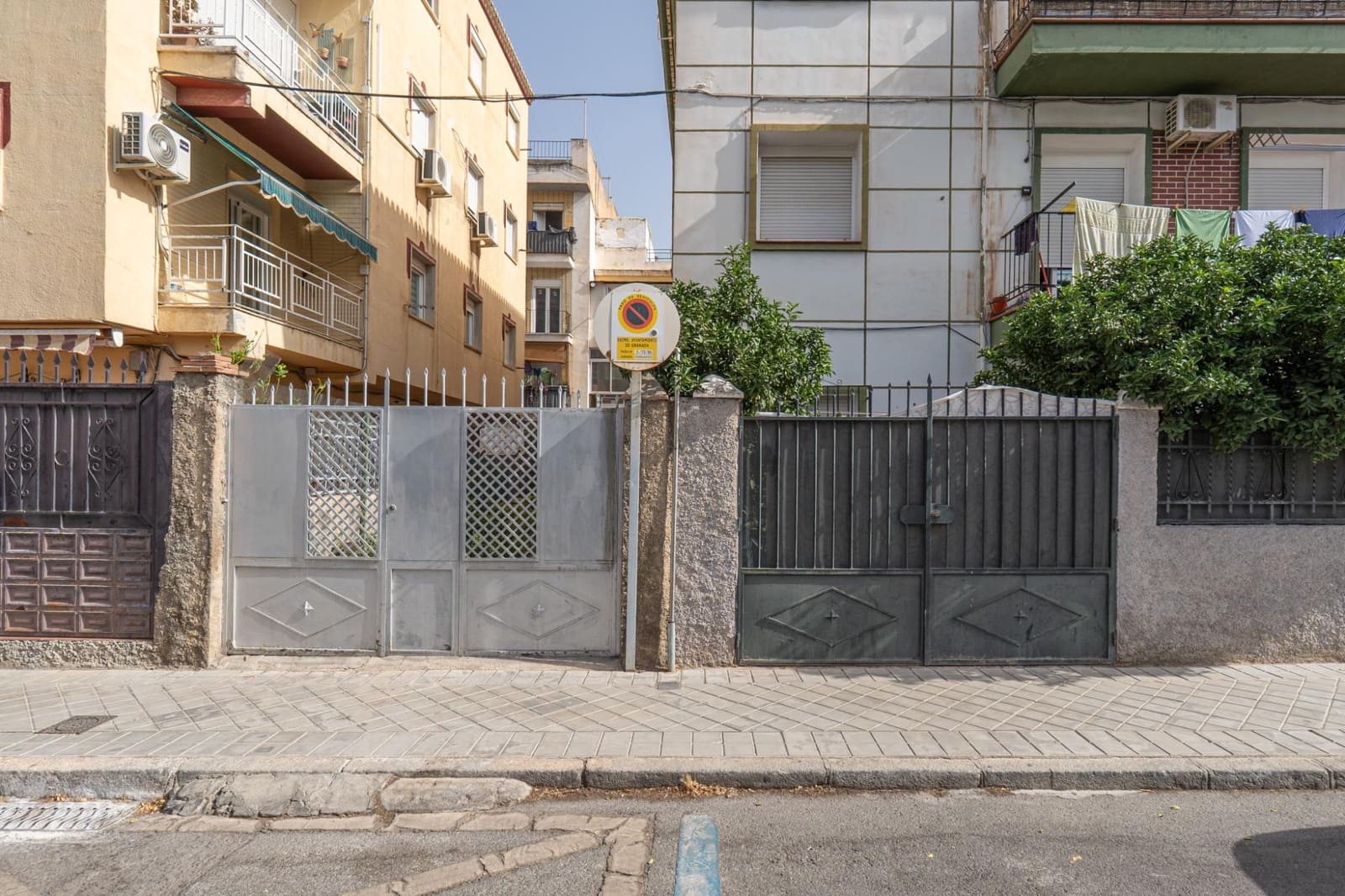 2 soveværelse Lejlighed til salg i Granada by med garage - € 195.000 (Ref: 9691152)