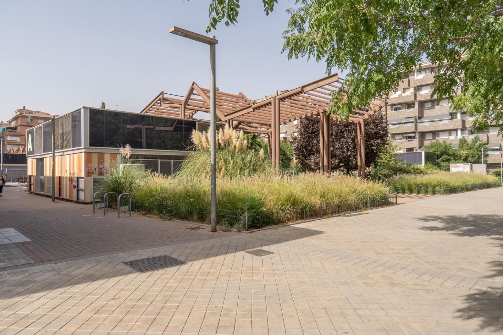 2 soveværelse Lejlighed til salg i Granada by med garage - € 195.000 (Ref: 9691152)