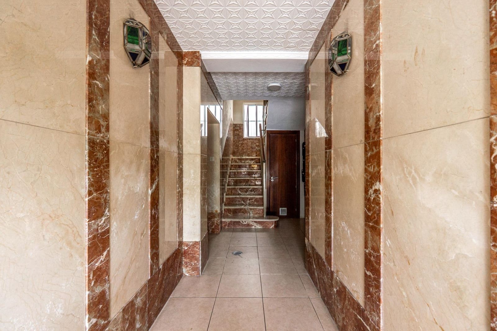 2 soveværelse Lejlighed til salg i Granada by med garage - € 195.000 (Ref: 9691152)