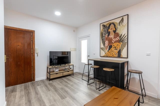 2 soveværelse Lejlighed til salg i Centro, Granada by - € 239.000 (Ref: 9691153)