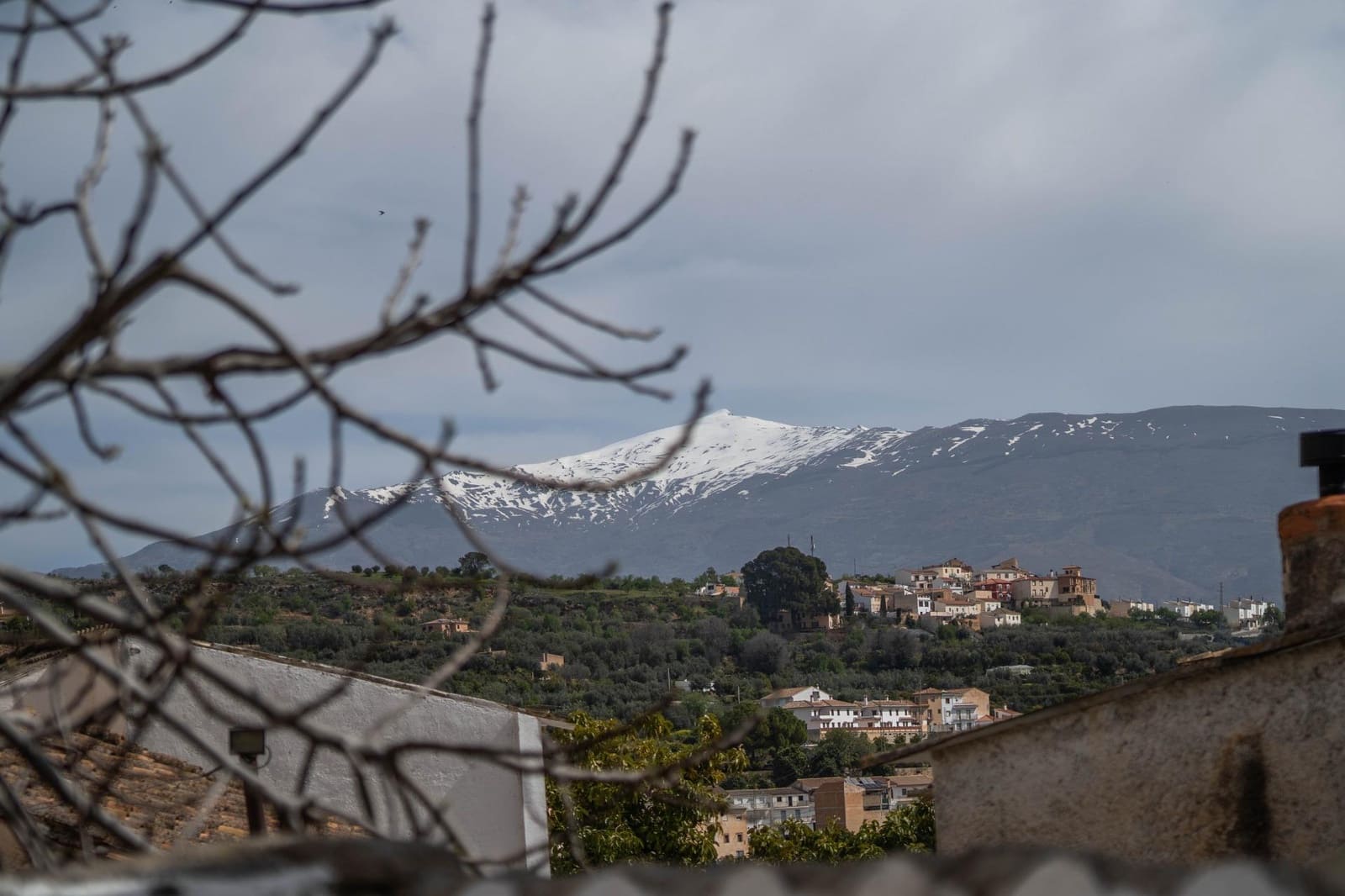 4 bedroom Finca/Country House for sale in Albunuelas - € 47,000 (Ref: 9712217)