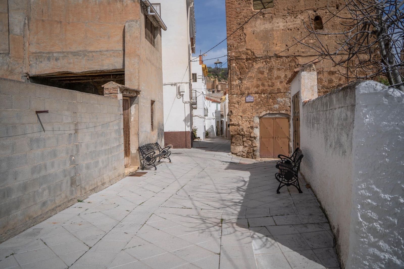 4 bedroom Finca/Country House for sale in Albunuelas - € 47,000 (Ref: 9712217)