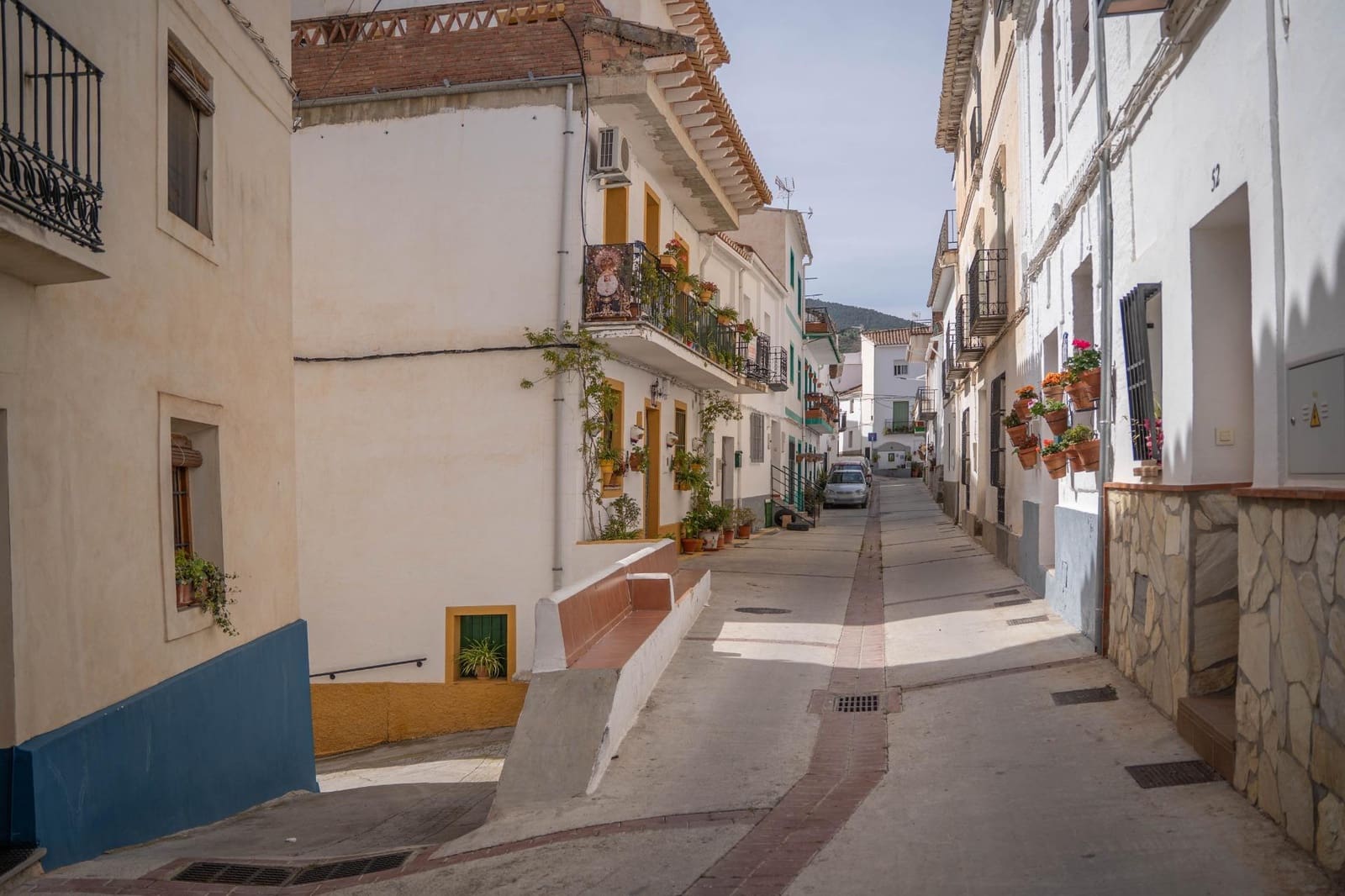 4 bedroom Finca/Country House for sale in Albunuelas - € 47,000 (Ref: 9712217)