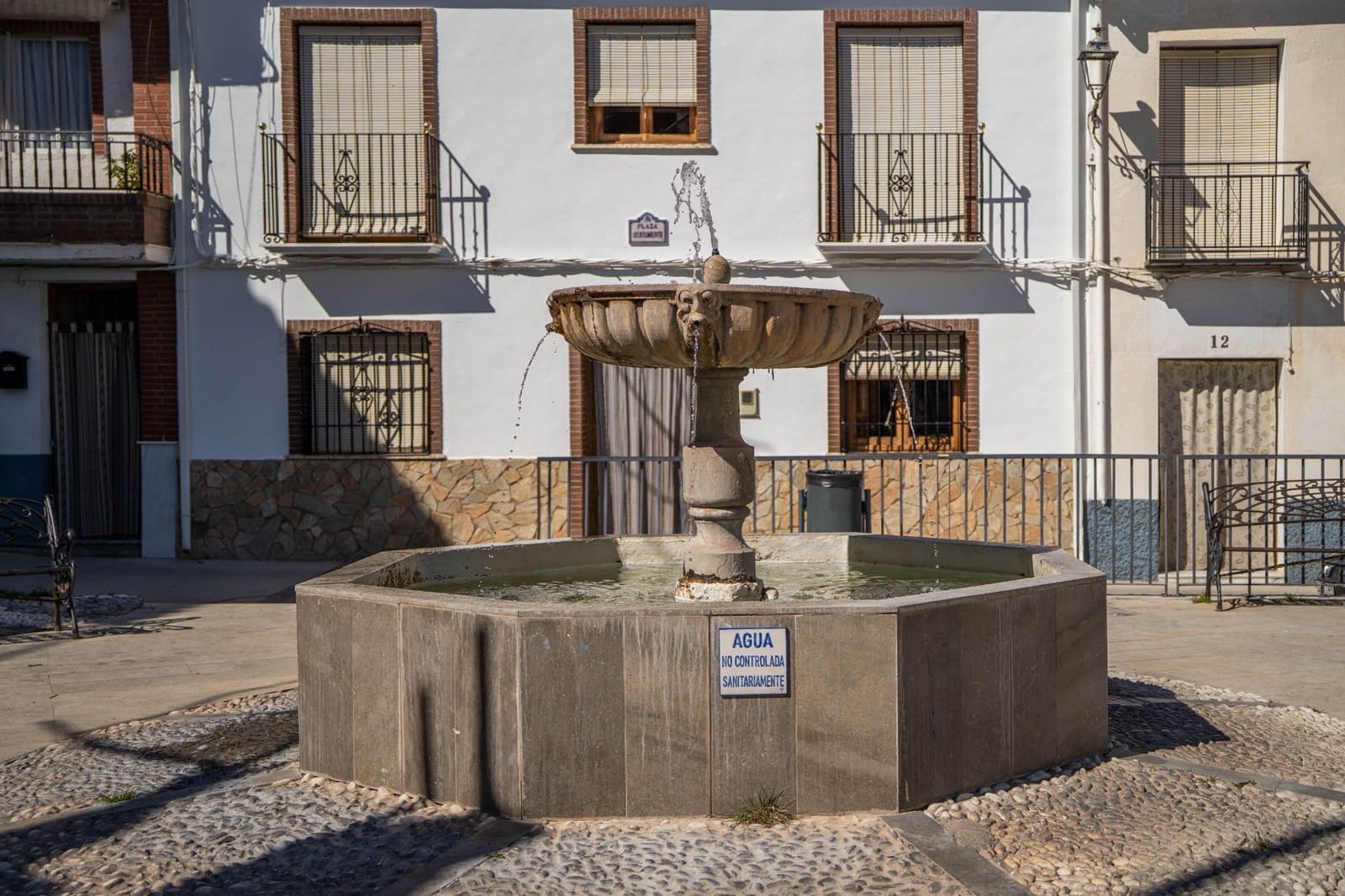 4 bedroom Finca/Country House for sale in Albunuelas - € 47,000 (Ref: 9712217)