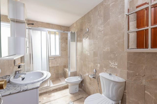 4 camera da letto Appartamento in vendita in Loja - 119.000 € (Rif: 9721915)